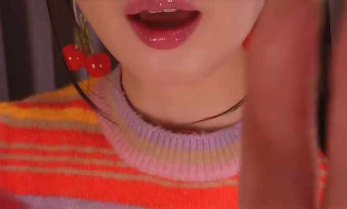 Cham ASMR 模拟吃食物🍫🍓（巧克力、草莓、饼干）