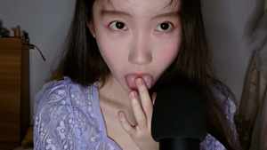 yidan 的窝窝 舔手指摸眼睛ASMR舔耳福利