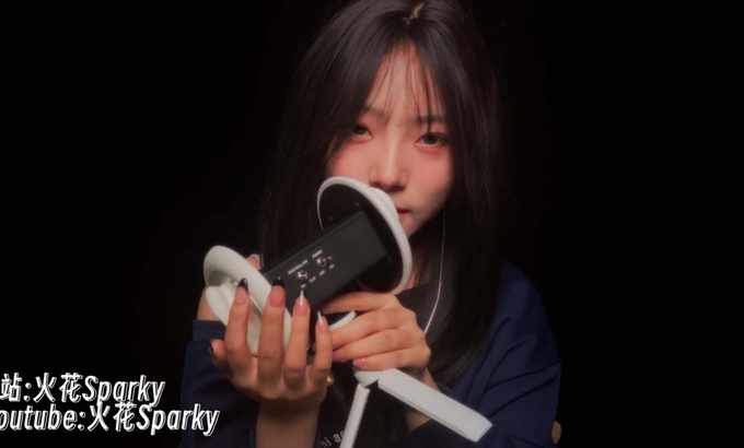 火花助眠Sparky 【ASMR】深度舔耳朵！