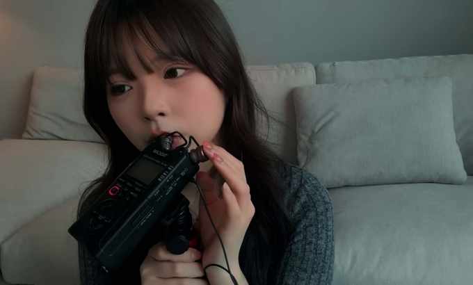 하녕 hanyung ASMR（Sub）放松的口音和敲击麦克风😪