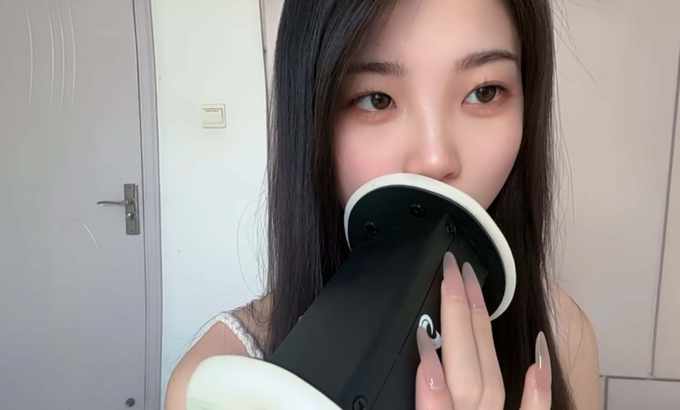 白桃子【5月合集】ASMR 舔耳朵 舔和吃 舔耳朵 舔耳口腔音喘息弹舌