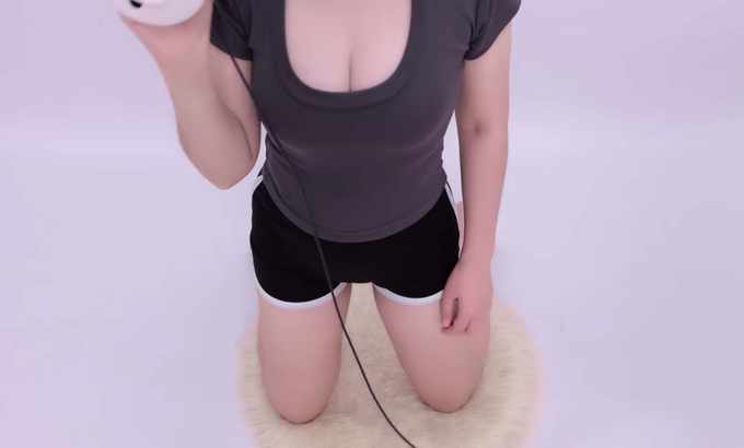 mimi 🥰mimi ASMR｜舔耳口腔音喘息 舔耳朵 舔和吃 舔耳朵