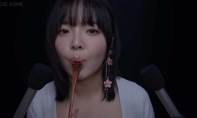 Rose ASMR 口腔声音是新潮流