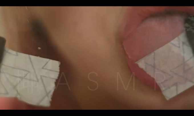coconut椰砸 其实是椰子啦 舔屏特写ASMR舔耳福利