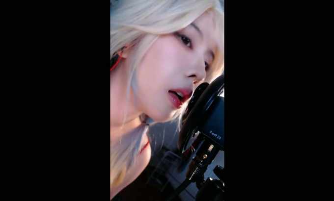 抱抱er 无人声【ASMR/抱抱er】口腔音精剪 ASMR 嘴巴发出声音和舔耳朵切割（不说话）