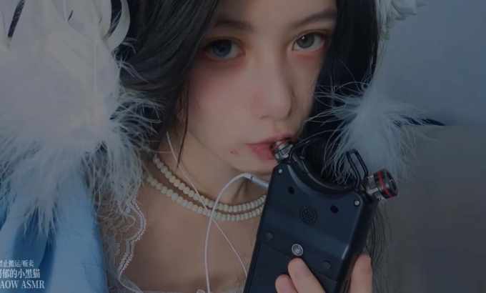 阿郁的小黑猫 1190，口腔声音 口腔音+咬菇茑 （Tascam） 【MIAOW ASMR阿郁的小黑猫】#asmr助眠视频 #声控哄睡 #助眠 #哄睡 #口腔音