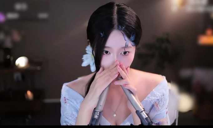 芊若 无人声【ASMR/芊若】口腔音精剪 ASMR 嘴巴发出声音和舔耳朵切割（不说话）