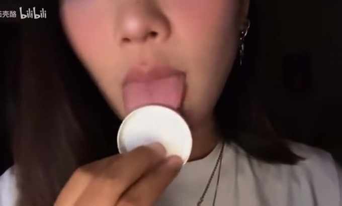 茄壳酪 ASMR 口腔音 舔耳朵ASMR 辅助睡眠ASMR，睡眠用ASMR