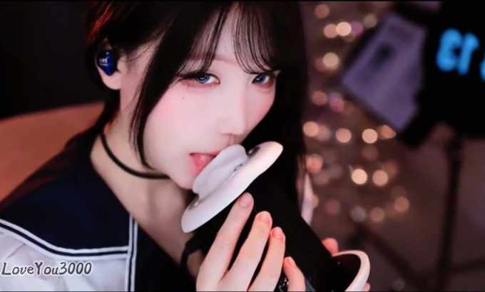 妮有柿 无人声【ASMR/妮有柿】口腔音精剪 ASMR 嘴巴发出声音和舔耳朵切割（不说话）