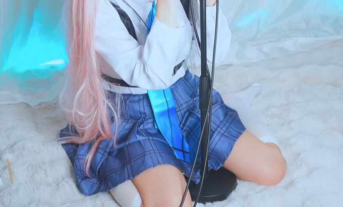 苺氷えな【FANBOX限定】ASMR 有人声 舔耳 温柔低语 颅内高潮