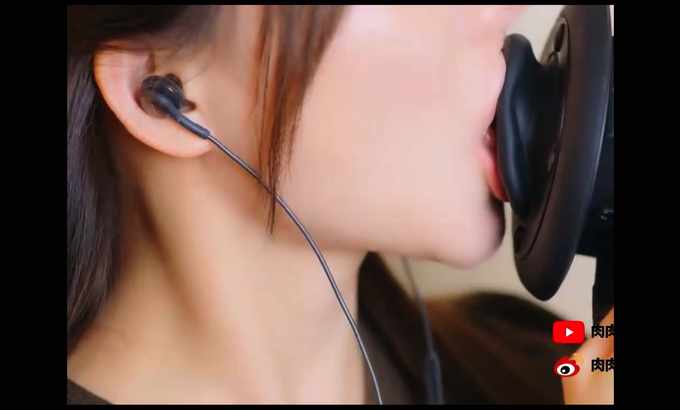 肉肉【ASMR】肉肉小姐姐舔耳#asmr