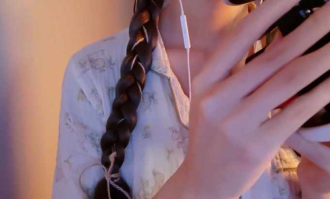 曼曼 ASMR  kiss kiss ~