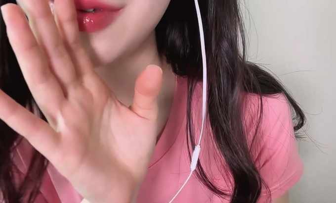 YUUU ASMR 温柔的亲吻