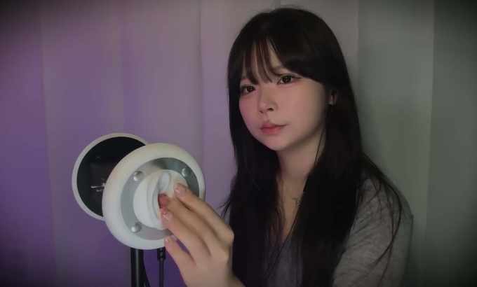 하녕 hanyung ASMR：我会用各种工具（绒毛、螺丝刀、刷子和手指）彻底、清爽地清洁你的耳朵！