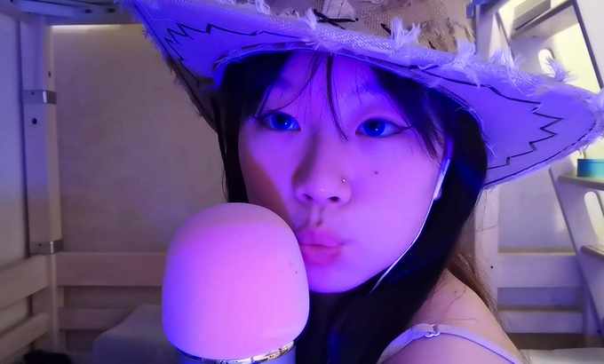 kk快睡觉 ASMR 亲亲