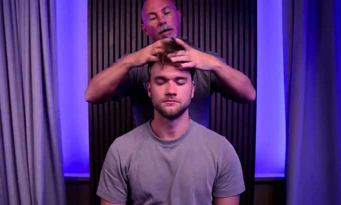 Massage ASMR头部按摩，助您放松身心，改善睡眠