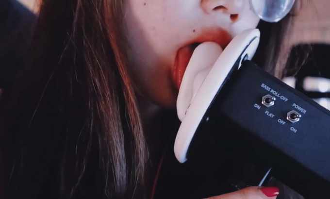 kk快睡觉 ASMR 舔耳 吃耳朵