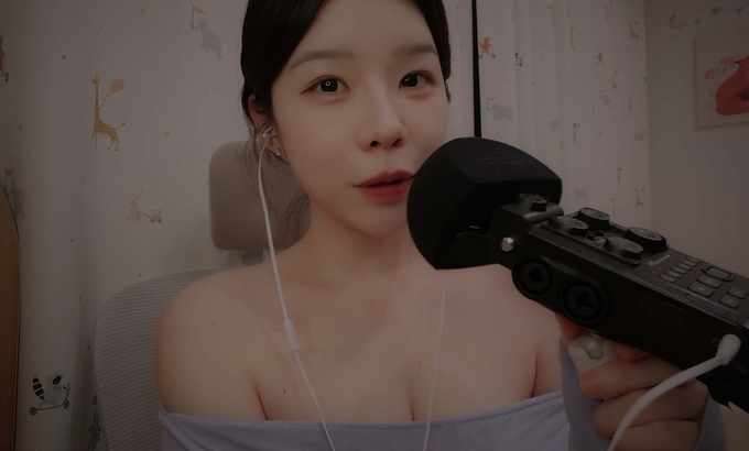 Yeonchu ASMR 湿黏的口腔音 韩国妹子 轻语助眠口腔音