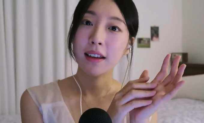 너꾸 Nukku ASMR词语重复和手部声音（好久不见了……🤧）