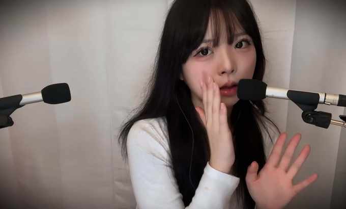 하녕 hanyung ASMR 用层叠的唇音挑逗镜头