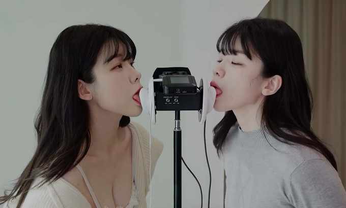 Yeonchu ASMR 双胞胎姐妹一起口腔音