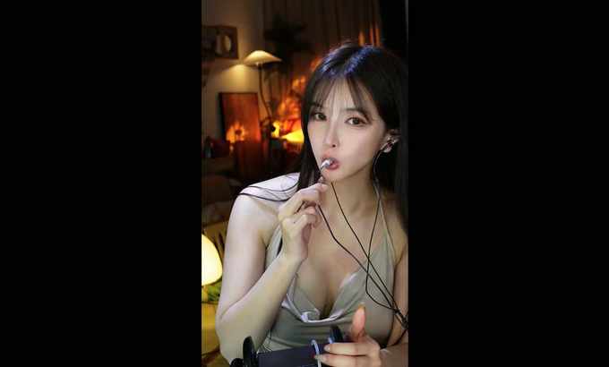 大艺术嘉carrie ASMR 三上老师？？口腔音