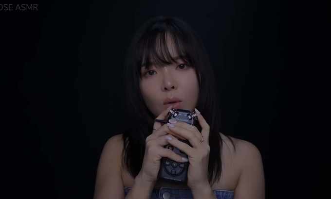 Rose 无人声 ASMR 令人着迷的 Tascam 麦克风录制的口腔声音（无说话声）