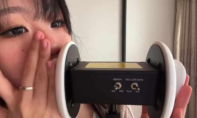 kk快睡觉 ASMR 吃耳朵（慢慢地）