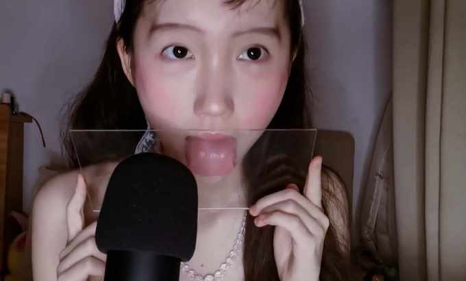 YiDan的窝窝 ASMR 甜板