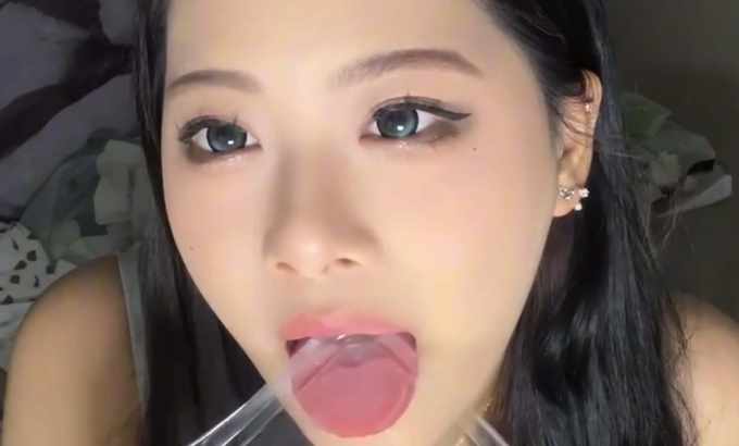 bob1啵啵 ASMR 仰视视角甜透明壳子