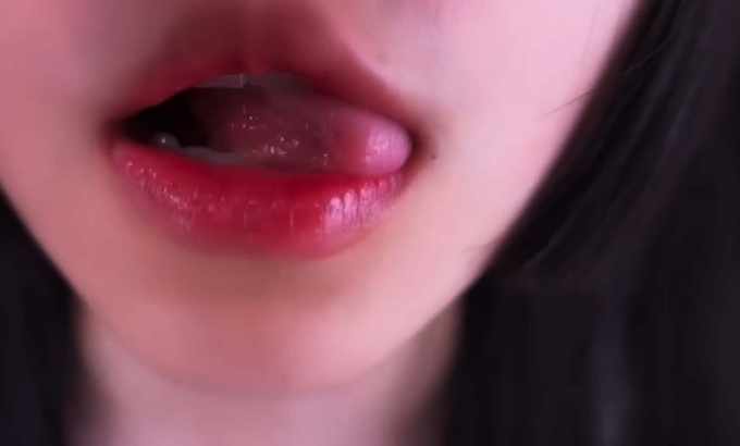小羊咩/小羊喵 ASMR 清凉小吊带,纯欲又可爱