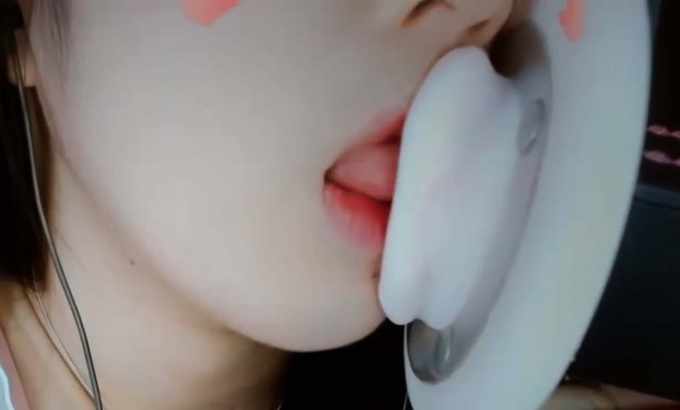 绮夏 ASMR 舔耳吞噬