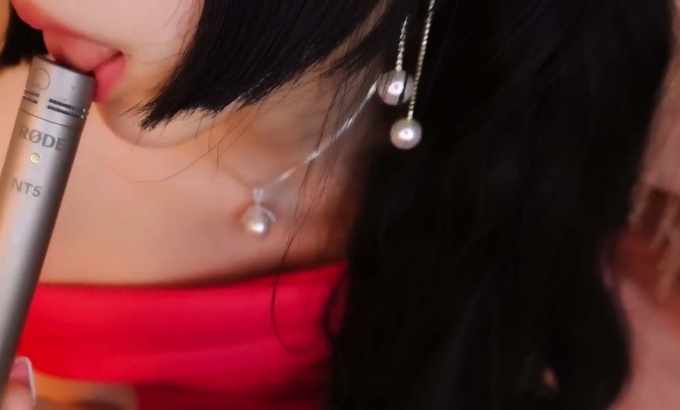 小羊咩/小羊喵 ASMR 口腔音 想不想躺在包臀裙姐姐身边啊~臭弟弟