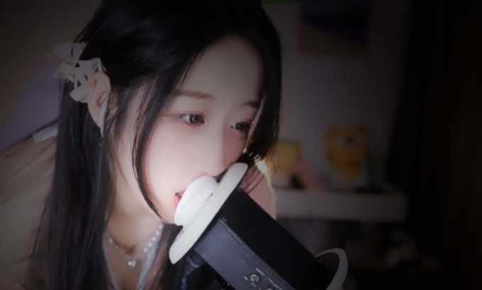 绮夏 ASMR 超长舔耳