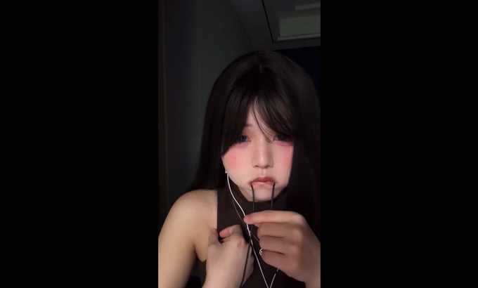 啵啵助眠 ASMR 啵啵眠眠 4月限定含麦嗷呜