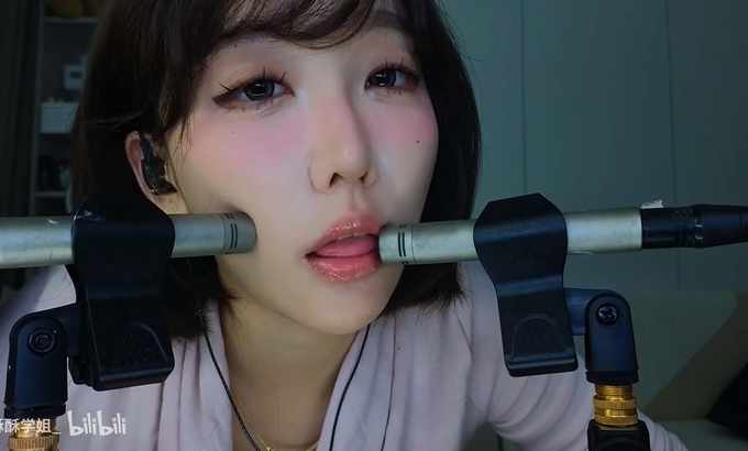 酥酥学姐 ASMR 舌苔检查 舔耳