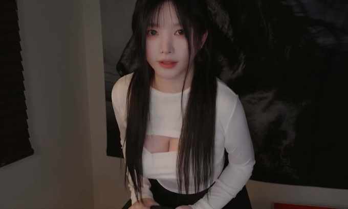 Yoon ying ASMR 骑马店角色扮演 🐎💤装备和课程