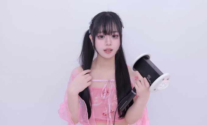 晓美 🥰晓美 Xiao Mei ASMR 舔耳口腔音喘息🎀 舔耳朵 舔和吃耳朵