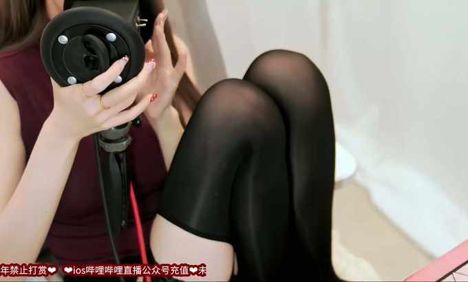 Aki秋水 ASMR 很舒服的抓挠掏耳