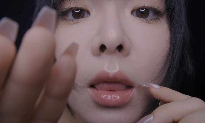 Rose ASMR 脸上沾了黏液……让我帮你清理掉。