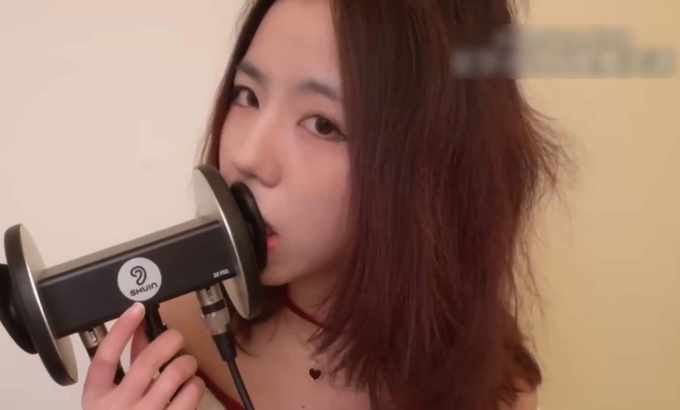 火花助眠 ASMR 12月会员舔耳