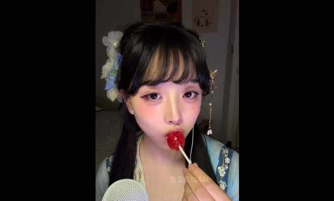 小鸟大王 ASMR 吃棒棒糖 神秘 3 这次是汉服元素
