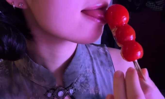 恰恰恰饭小斯 ASMR 糖葫芦叭~旗袍版